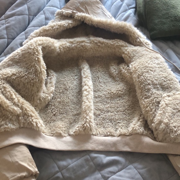 Buffbunny reversible bomber - Picture 3 of 4